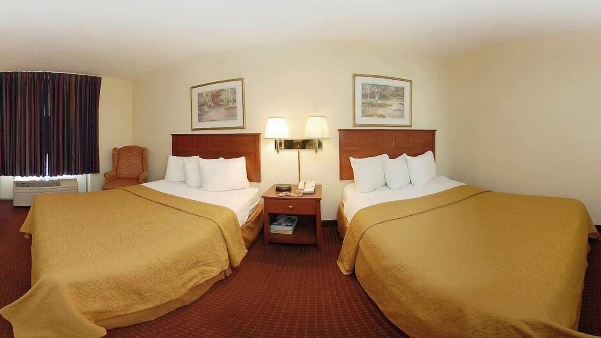 Baymont By Wyndham Indianapolis East Hotel Eksteriør billede