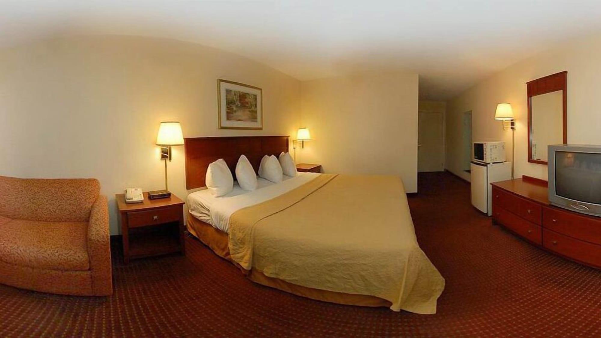 Baymont By Wyndham Indianapolis East Hotel Eksteriør billede