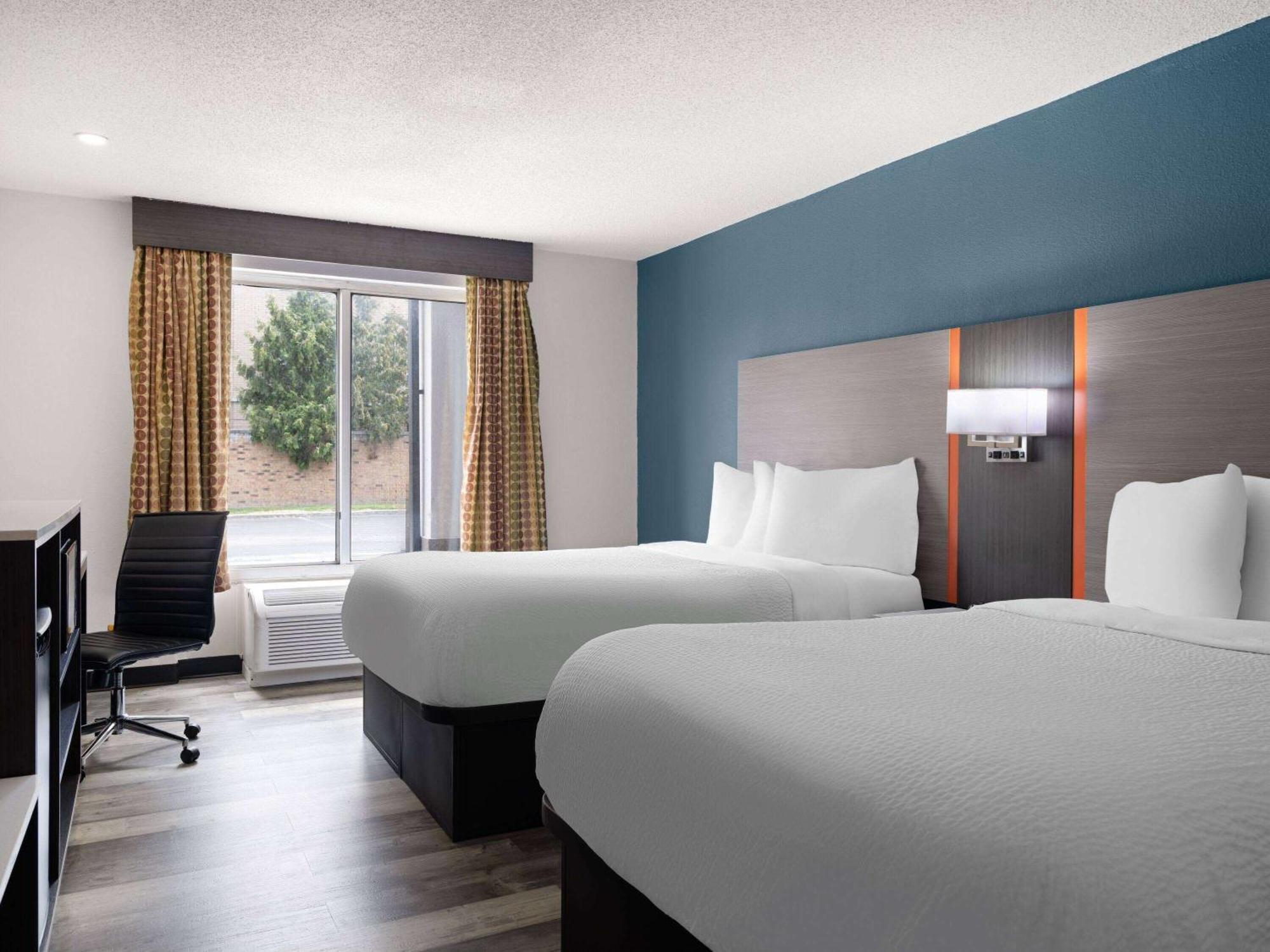 Baymont By Wyndham Indianapolis East Hotel Eksteriør billede